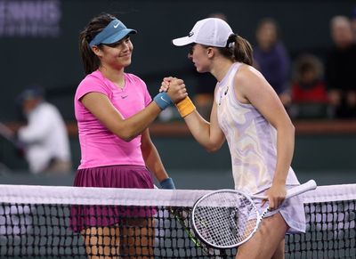 Emma Raducanu’s valiant Indian Wells run ended by Iga Swiatek