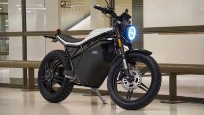 Leonart Motors Presents The Rigger, Its First Electric Motorcycle