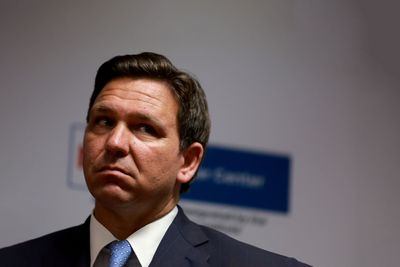 DeSantis trapped between Trump and MAGA