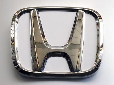 Honda recalls nearly 500,000 vehicles because front seat belts may not latch properly