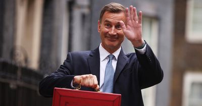'Like all schemers, chisellers and scammers, Jeremy Hunt flattered to deceive'