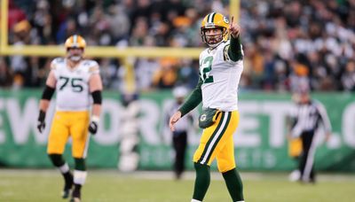 Aaron Rodgers: My intention is to play, and play for the New York Jets