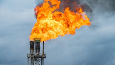 AEMO warns of gas shortfalls during extreme weather this winter and long-term supply gap from 2027