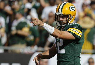 Adam Schefter hilariously tweeted Aaron Rodgers’ text telling him to ‘lose my number’