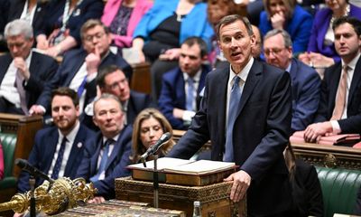 Hunt’s disability plans put 1 million people at risk of losing £350 a month, IFS says