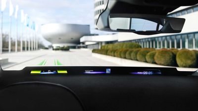BMW Panoramic Vision Full-Windshield HUD Enters Production In 2025
