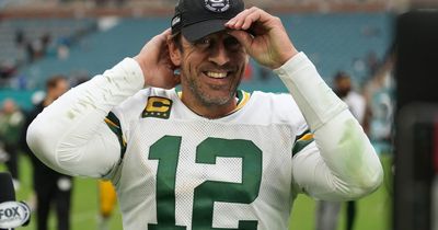 Aaron Rodgers responds to NFL insider in bitter text feud amid Packers and Jets talks