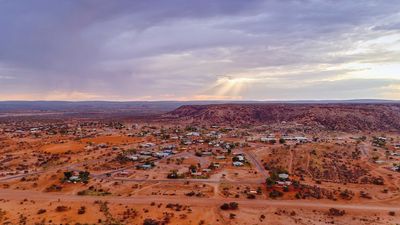 High Court to decide if Santa Teresa public housing tenants can sue Northern Territory government for disappointment and distress