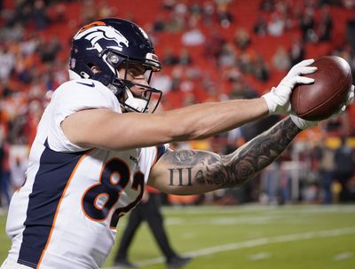 Dolphins to sign TE Eric Saubert