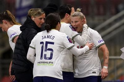 Stunning Bethany England strike earns Tottenham vital victory over Leicester