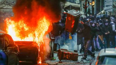 Frankfurt Fans Battle Police, Wreck Naples Streets Before UCL Match