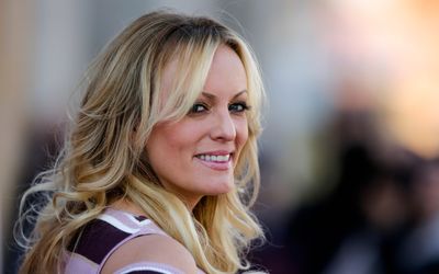 Stormy Daniels speaks to lawyers probing Trump payment
