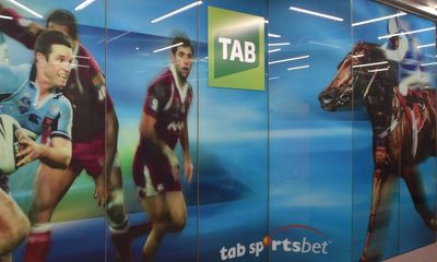 Tabcorp threatens legal action against Ladbrokes and Neds over gambling deal with NSW pubs