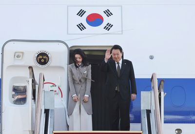 Japan, S. Korea to mend ties at summit amid regional threat