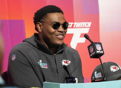 Best reactions after Bengals stun fans with Orlando Brown Jr. signing