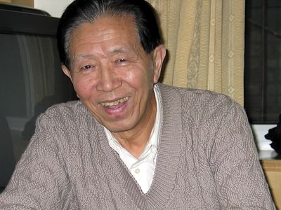 Jiang Yanyong, the doctor who exposed the size of the 2003 SARS outbreak, dies at 91