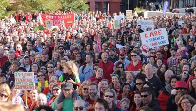 50,000 teachers strike in New Zealand over cost of living