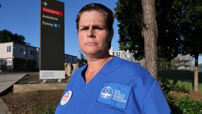 Gosford Hospital union says staff can't provide proper care amid claims the facility has worst staffing breaches