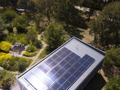 Rooftop solar feed-in charges 'unlikely' in Qld
