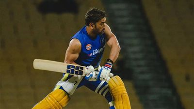 Watch: 'Muscleman' Dhoni finds his mojo in CSK's training session ahead of IPL