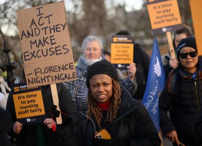 NHS strikes: Major step as government and unions agree pay offer