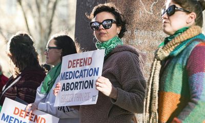 Protesters denounce ‘kangaroo court’ after high-stakes Texas abortion pill hearing