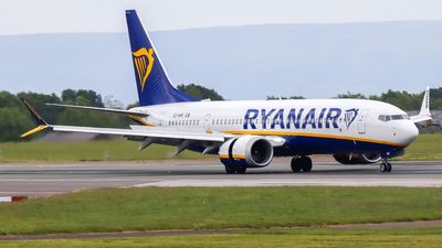 Ryanair trolls passenger over height in savage tweet