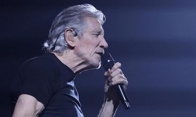 Roger Waters threatens legal action over German concert cancellations