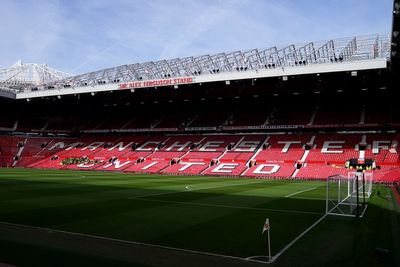 Sheikh Jassim’s representatives hold positive Manchester United takeover talks