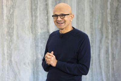 Microsoft applies AI powers to Excel, Outlook