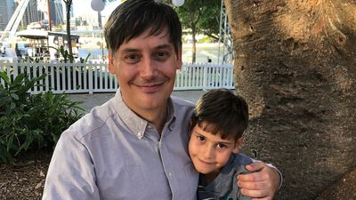 Queensland schools aren't required to notify families if a student tests positive for COVID-19. Should they be?