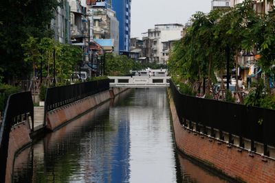Mixed views on canal project