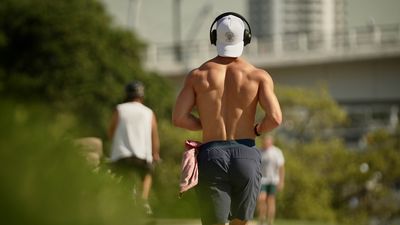 Severe heatwave to peak with temperatures 8 degrees above average in southern Queensland, BOM says