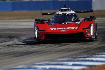 Sebring 12H: AXR Cadillac leads Porsche in disrupted night session
