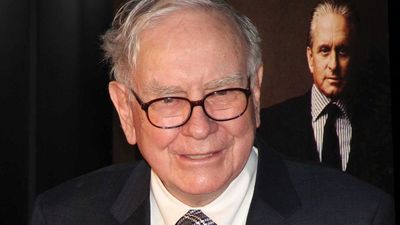 Even Warren Buffett Loses Billions On 4 Bank Stocks