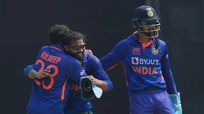 Watch: Ravindra Jadeja pulls off a blinder in first ODI against Australia