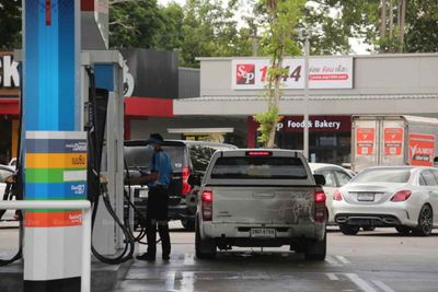 Diesel to dip to 33.50 baht a litre next week
