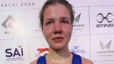 Dutch boxer Megan de Cler goes against national federation, competes at Women's World C'ships despite boycott