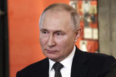 International court issues arrest warrant for Putin over war crime allegations