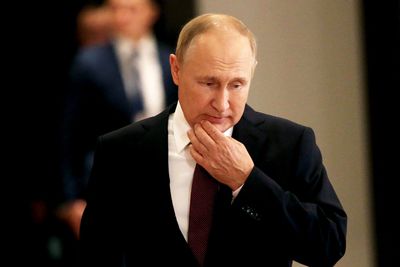 ICC issues arrest warrant for Putin
