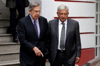 Senior aide to Mexican president steps down