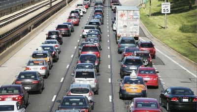 As Kennedy Expressway construction begins Monday, expect major traffic delays