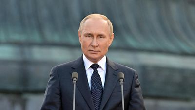 Putin visits Crimea to mark anniversary of Russian annexation from Ukraine