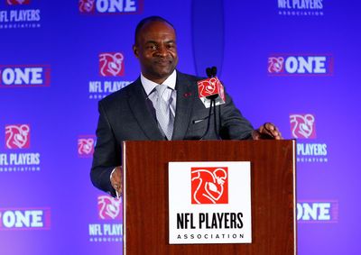 NFLPA executive director releases statement on situation involving Ravens QB Lamar Jackson