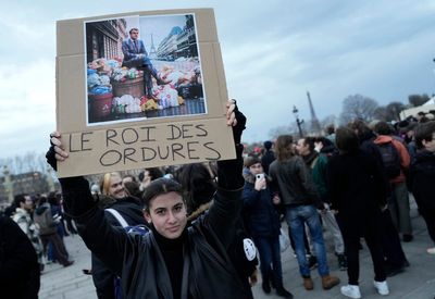 Mostly calm on Paris streets, garbage still piled up