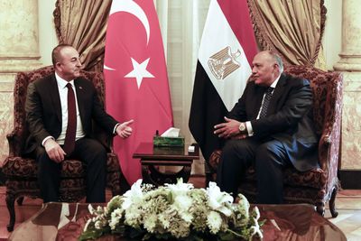 Top Egypt, Turkey diplomats hold first Cairo talks in a decade