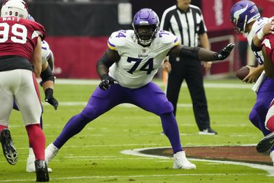 Minnesota Vikings agree to terms with OL Olisaemeka Udoh