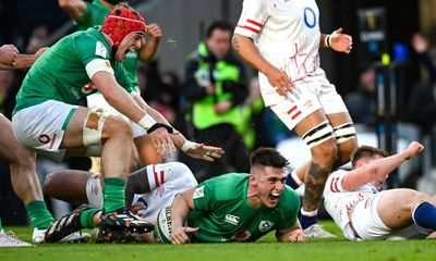 Ireland clinch Six Nations grand slam after victory over 14-man England