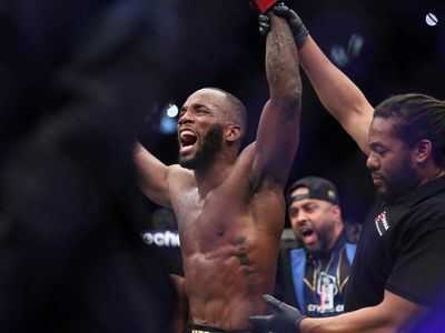 Leon Edwards outpoints Kamaru Usman to retain welterweight title in nervy UFC 286 main event