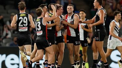 St Kilda stun Fremantle to launch Ross Lyon's second stint in style, Essendon blow Hawthorn off the park